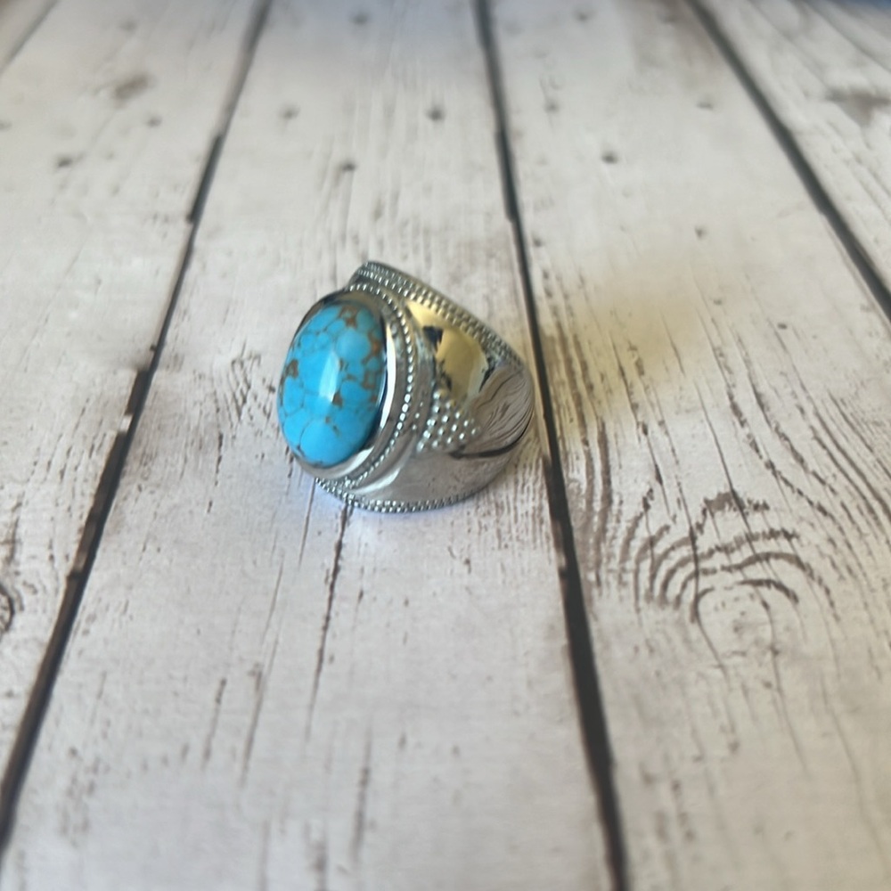 Turquoise Ring - Picture 2 of 3